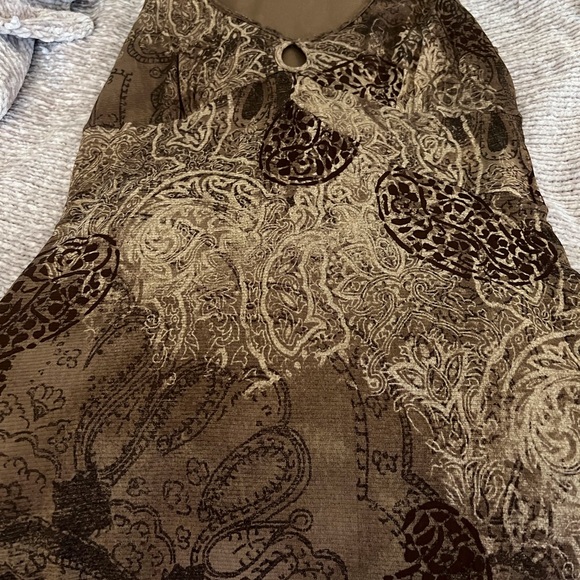 villager Dresses & Skirts - VILLAGER A LIZ CLAIBORNE SLEEVELESS DRESS